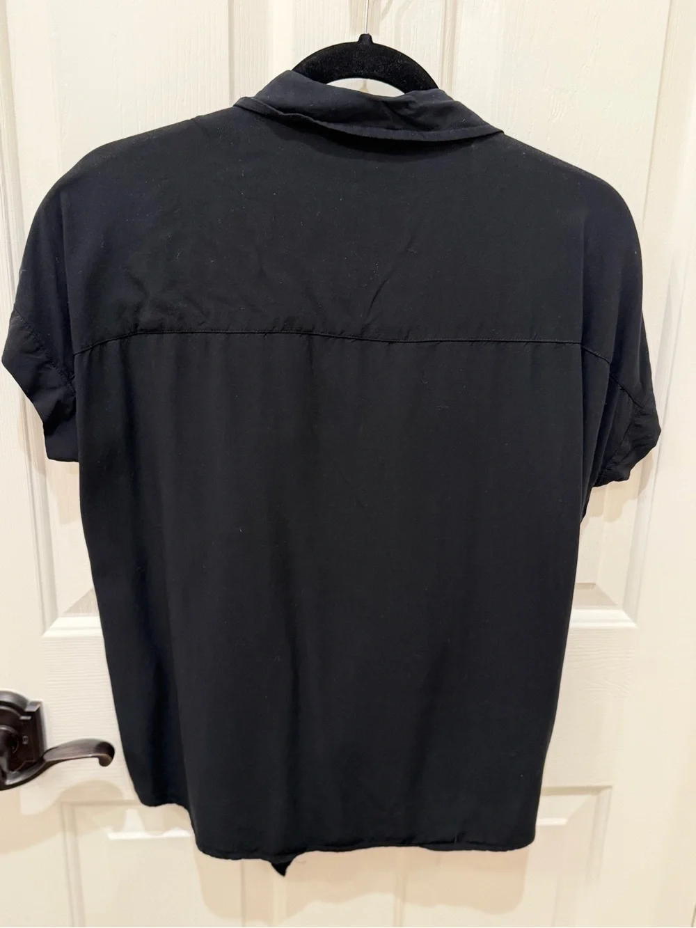 Black Womens Short-Sleeve Button Shirt with Front Tie - Picture 4 of 4